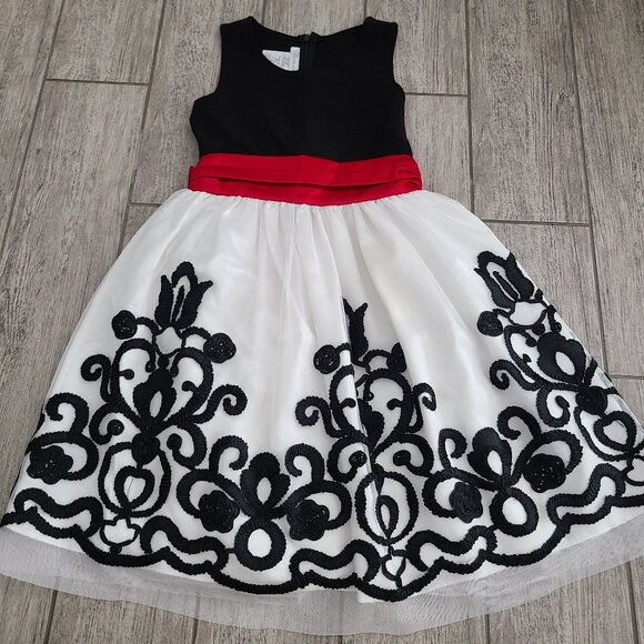 Bonnie Jean Other - Bonnie Jean Girls Holiday Dress Black White & Red Embroidered Size 10